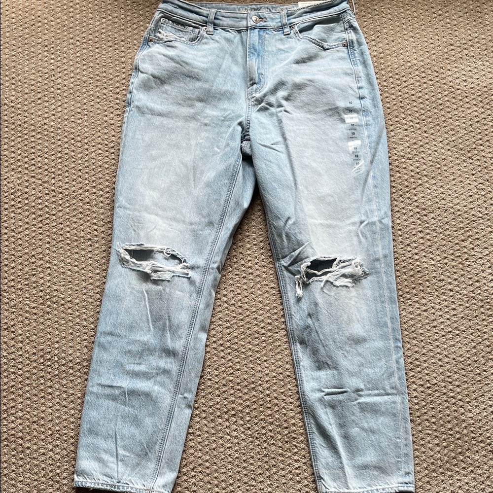 American eagle mom jeans